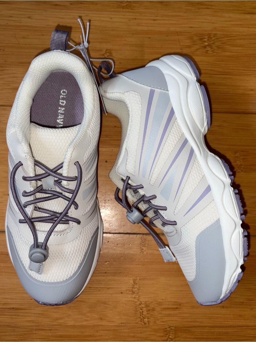 NWT Girl’s Size 1 Youth No Tie Athletic Sneakers Shoes